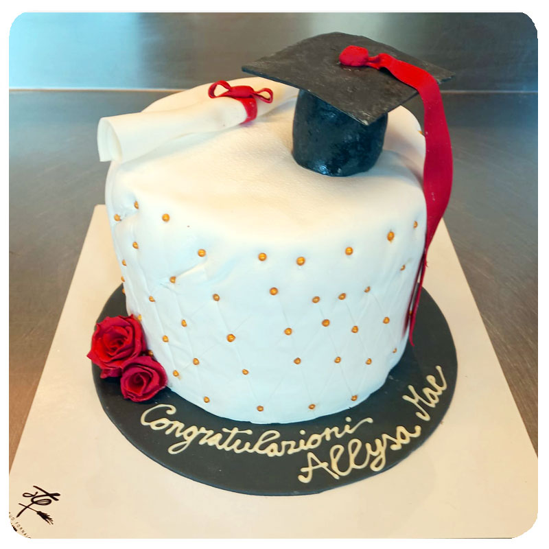 torta-di-laurea-personalizzata